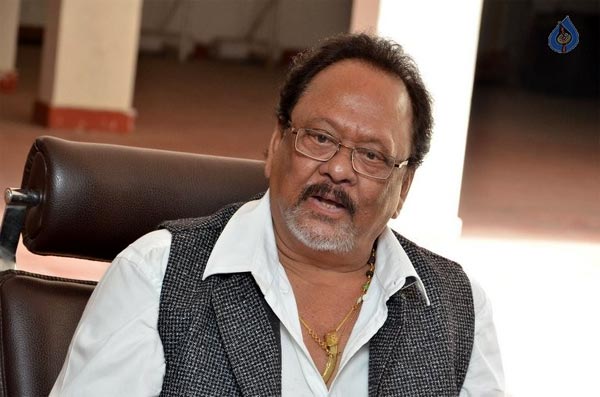 prabhas marriage,krishnam raju  మాకూ చూడాలనే ఉంది రాజు గారూ!